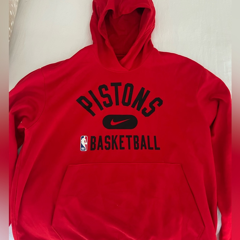 Detroit Pistons Nike Spotlight Hoody Sz L